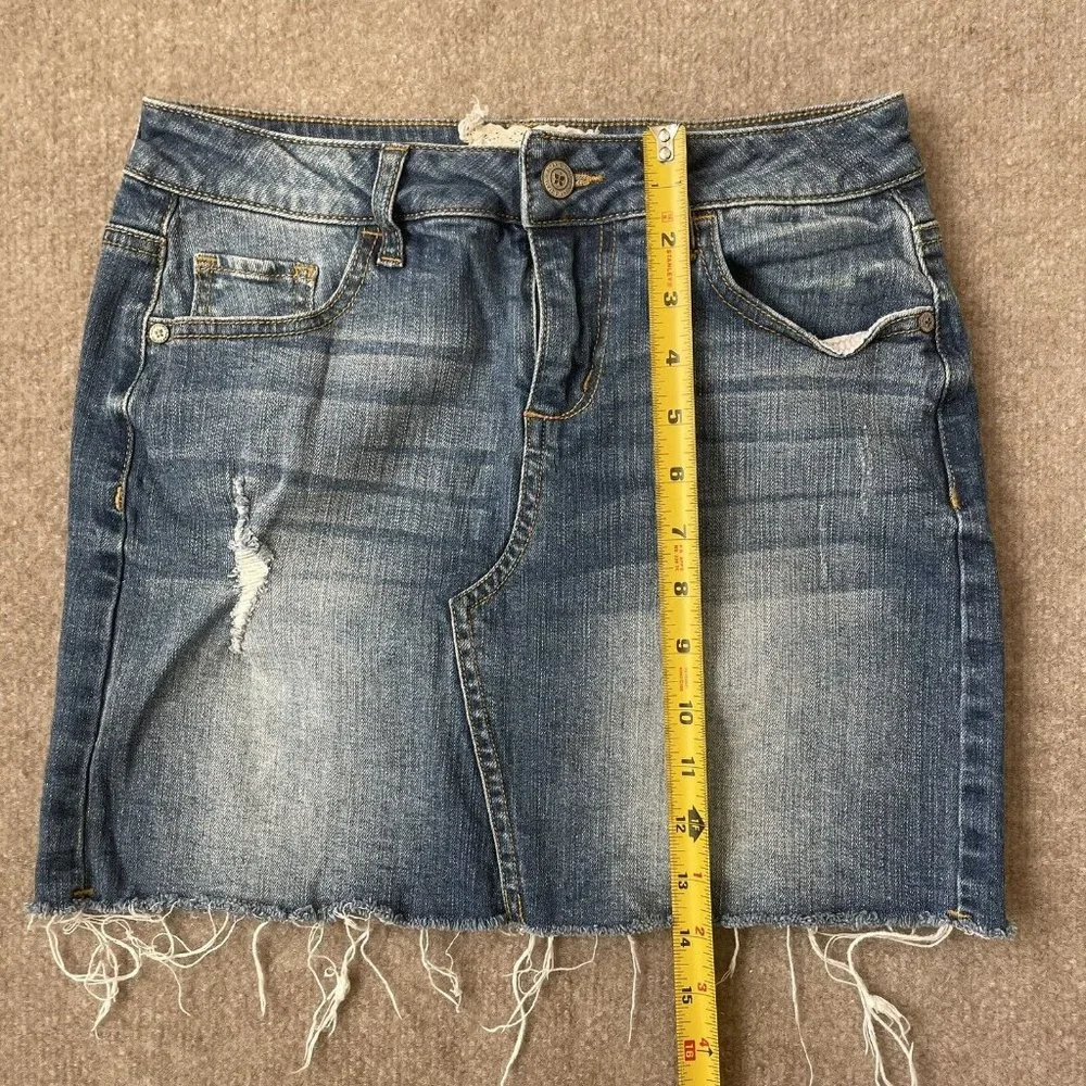 Altar'd State Skirt Womens XS Denim Jean Stretch Raw Hem Mini Distressed Summer - Picture 4 of 5
